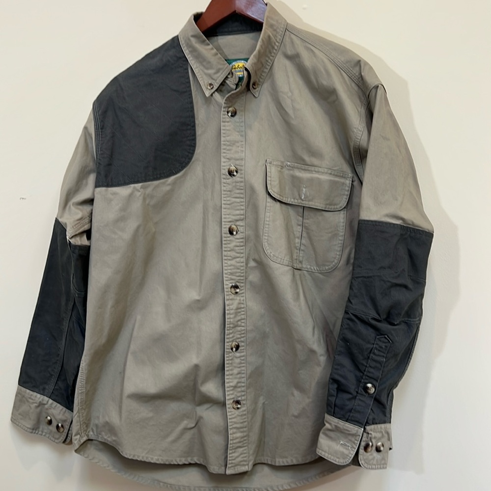 Men's Cabela’s Hunting/ Shooting Shirt Right Handed Padded Size‎ Medium